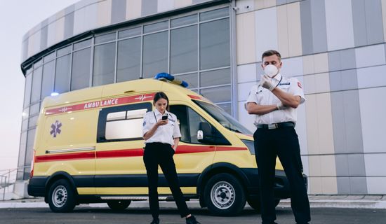 伊吾救护车转运病人算来回费用吗？